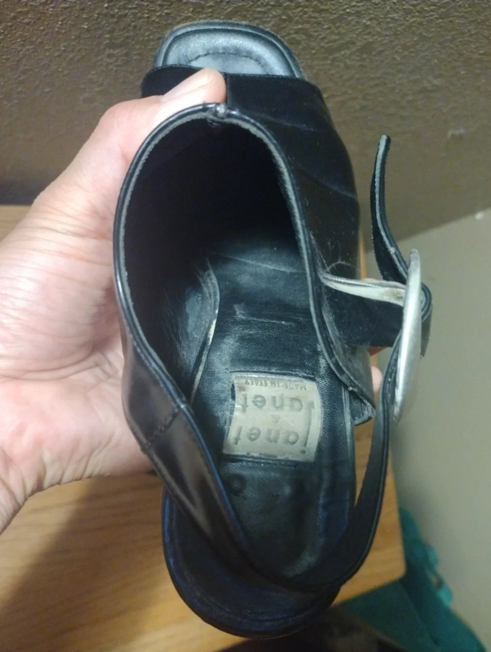 JANET & JANET Size EU 38.5 USW 8.5. Sandals Black Leather. Made in Italy